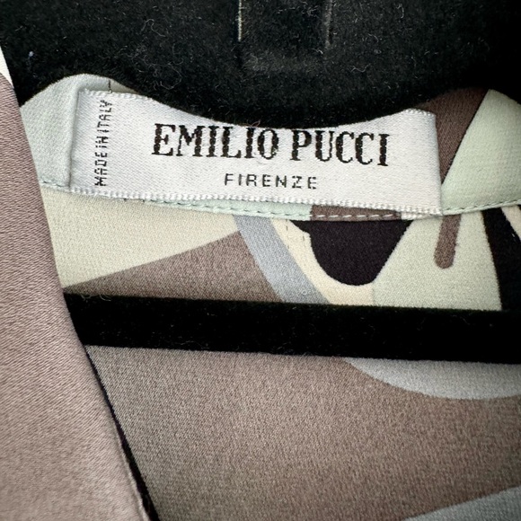 Emilio Pucci tailored shirt. - Picture 2 of 3